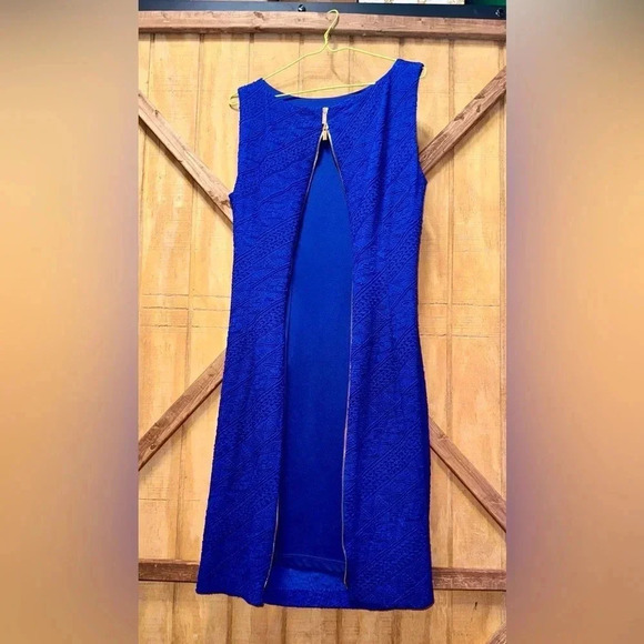 Designer Cache Royal Blue Sheath Embossed Dress size large - Picture 7 of 10